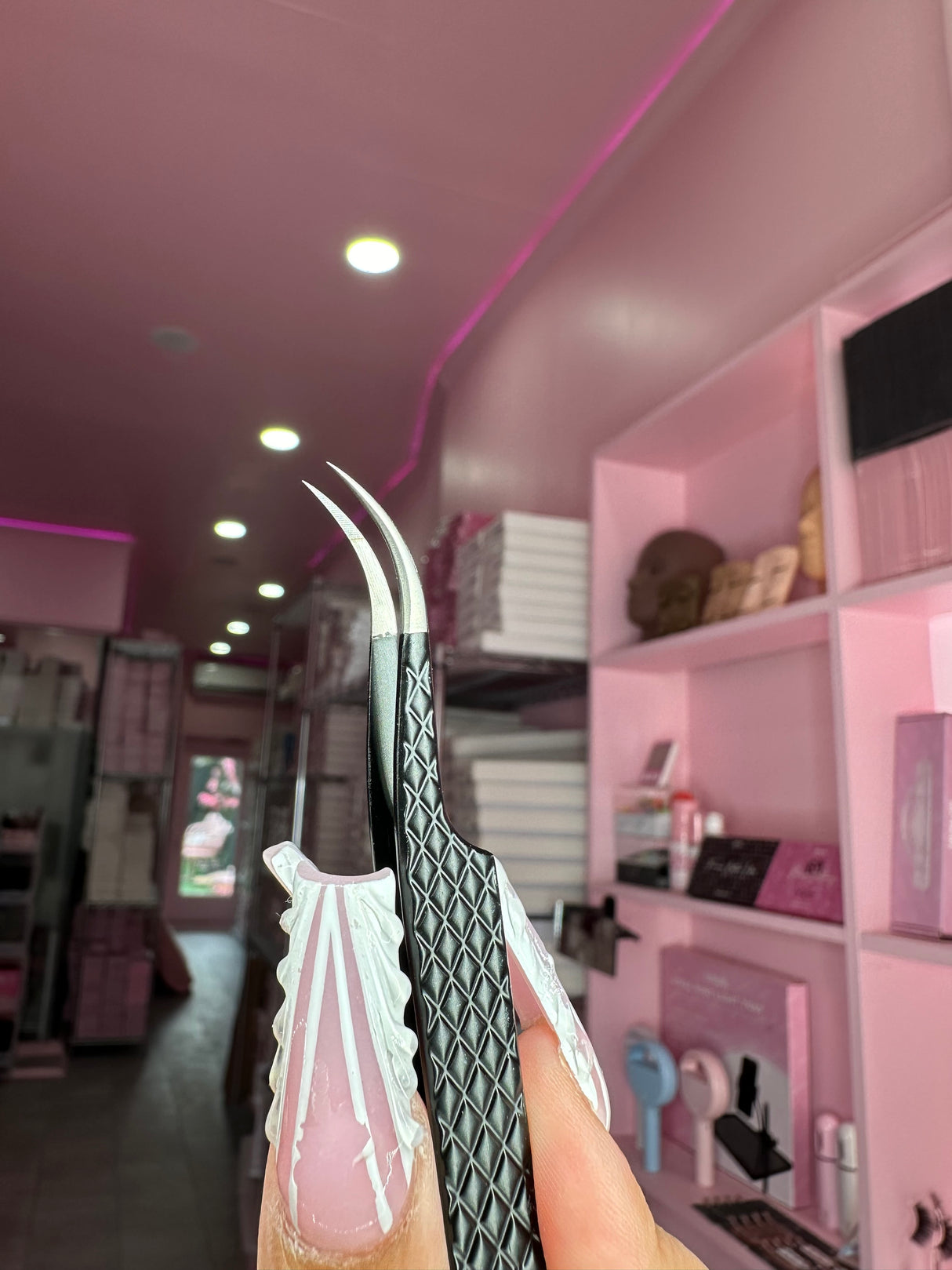 Curved Fiber Tip Tweezer – Dream Life Collection Volume Tool | Trish Co Curved Fiber Tip Tweezer – Dream Life Collection Volume Tool | Trish Co