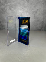Blue lash extension tray front view – CC curl .05 lashes in single lengths 14–18mm from Trish Co