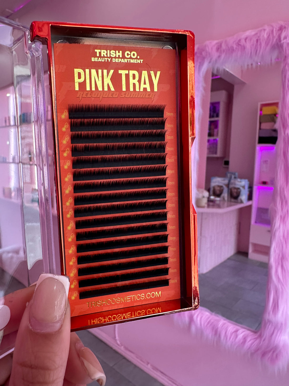 Pink Tray Reloaded J Curl Bottom Lashes .05 7mm – 16 Rows | Trish Co.