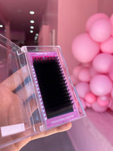 Another front angle of Pink Trays RELOADED ⚡️ J Curl lash tray showing full 16-row layout and lash curl pattern