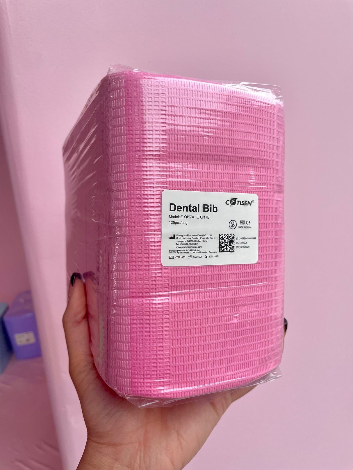 Lash Dental Bibs – 125 pcs Disposable Station Covers | Trish Co