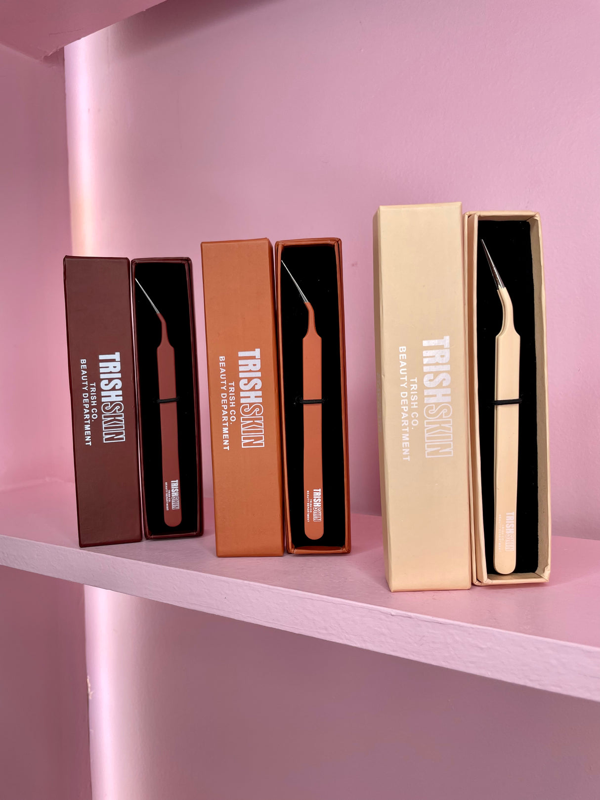 TRISHSKIN Angled Straight Isolation Tweezer 3 Shades – Precision Grip | Trish Co